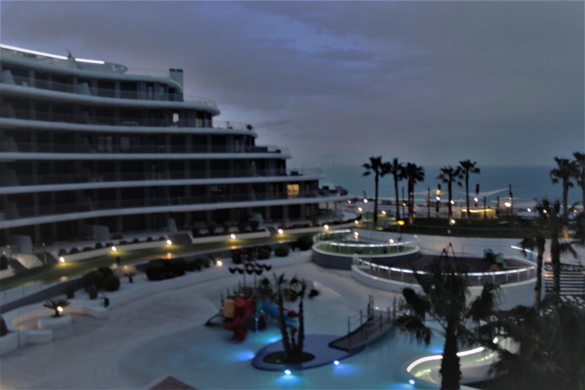Apartment Infinity View Luxury Beachfront Arenales del Sol