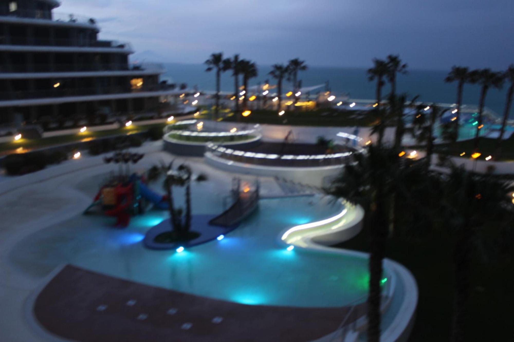 Infinity View Luxury Beachfront Apartment Arenales del Sol