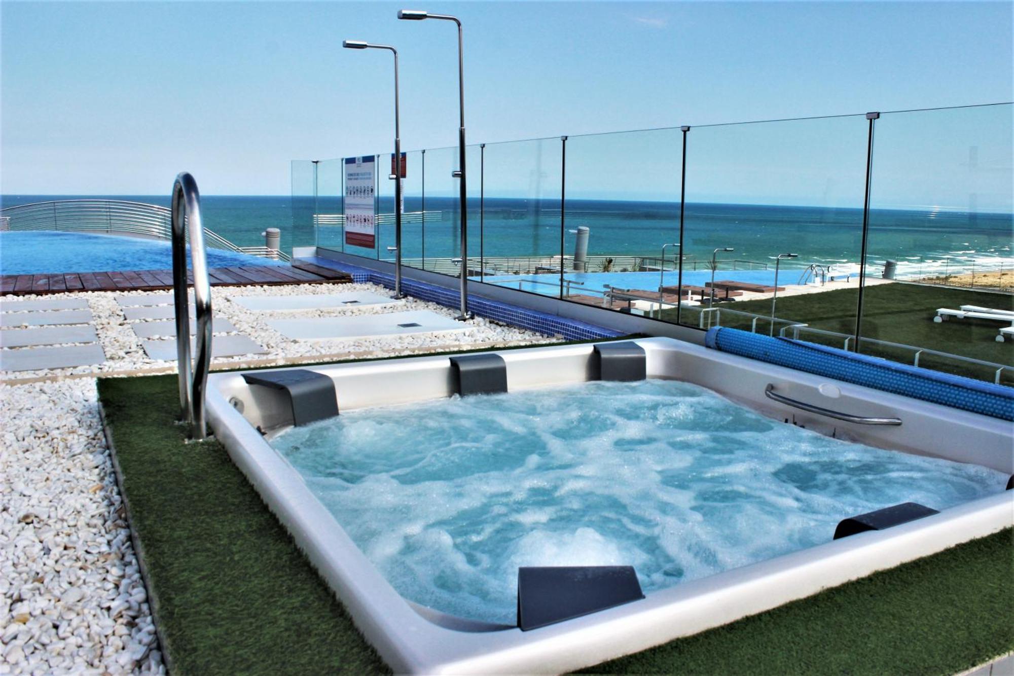 Apartment Infinity View Luxury Beachfront