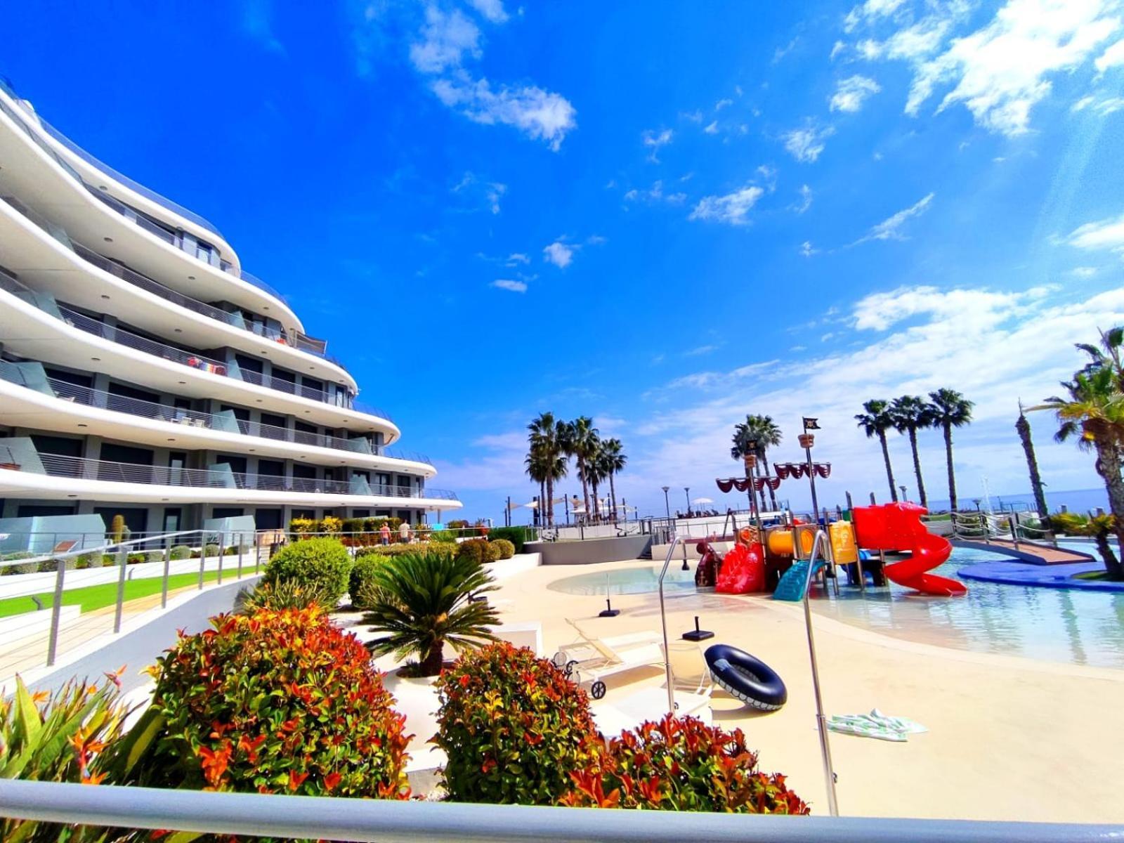 Apartment Infinity View Luxury Beachfront