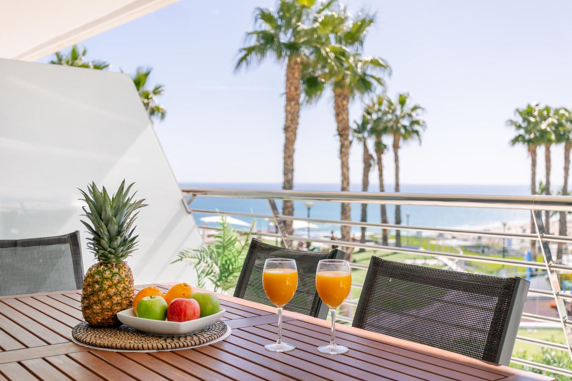 Infinity View Luxury Beachfront Arenales del Sol