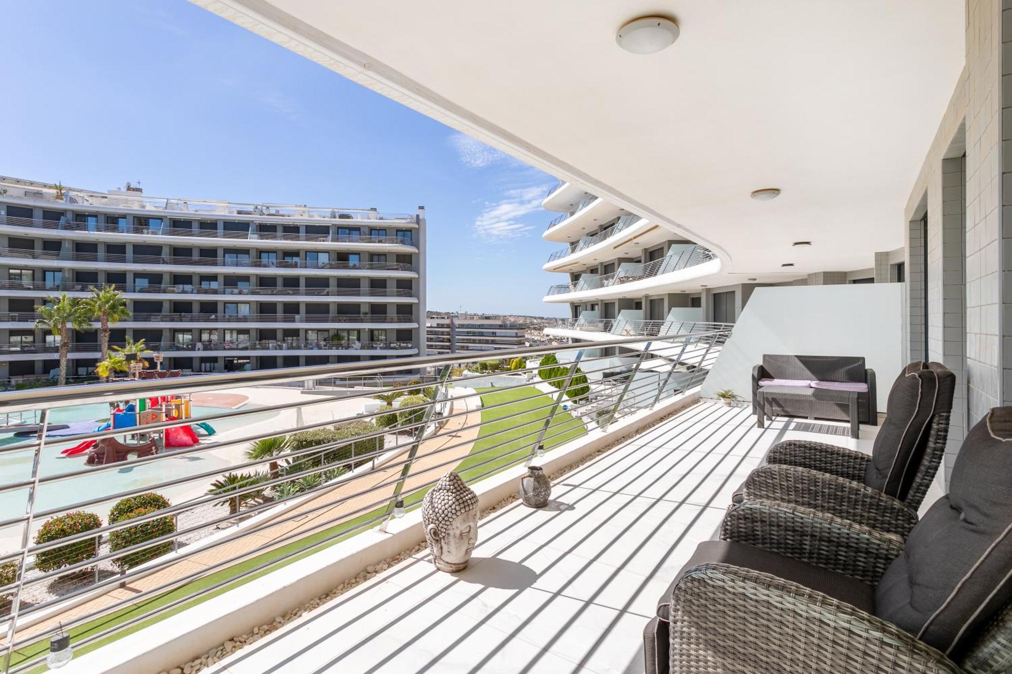 Infinity View Luxury Beachfront Apartment Arenales del Sol