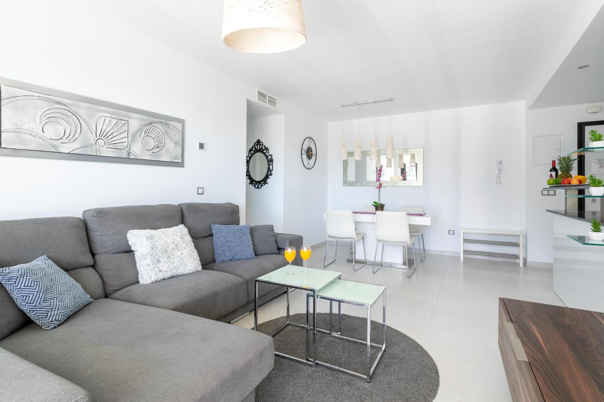 Infinity View Luxury Beachfront Apartamento